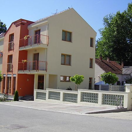 Hotel Mladimir Daruvar Exterior foto